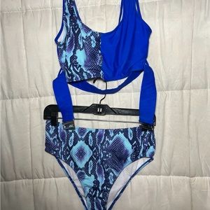 SHEIN Blue Snakeskin Bikini